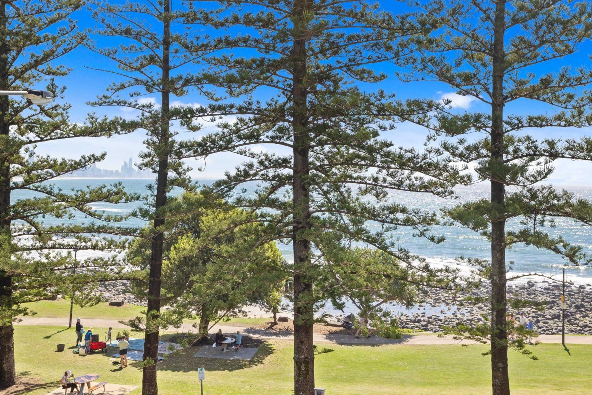 Apartamento Goodwin Towers - Hosted By Burleigh Letting Gold Coast Exterior foto